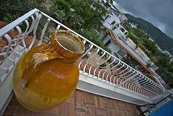 Il Giardino Dell'arte Alojamento de Acomodação e Pequeno-almoço 2*