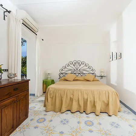 Il Giardino Dell'arte Alojamento de Acomodação e Pequeno-almoço 2*